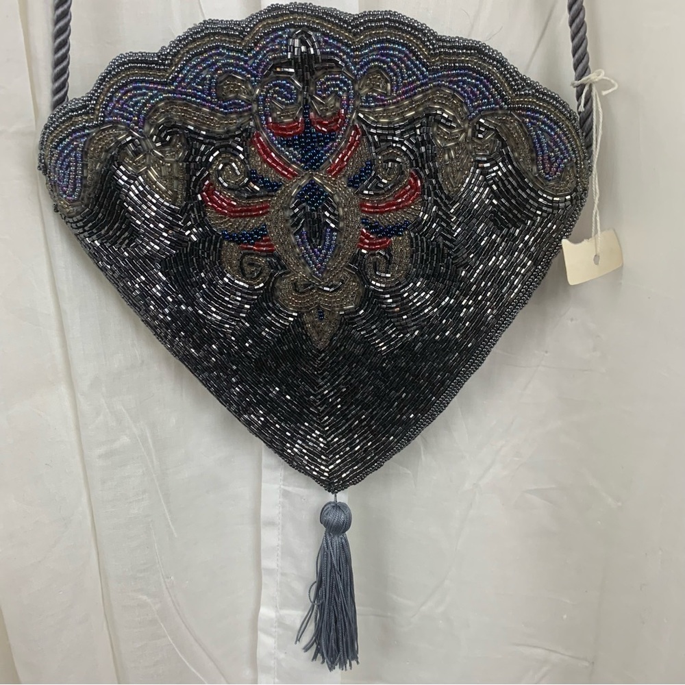 Handmade Beaded Fan Shaped Crossbody Bag Multicolor Blues, Grays,‎ Iridescent